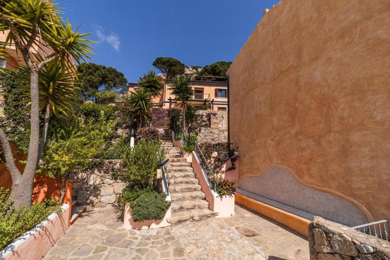 Residence Borgo Punta Villa ラ・マッダレーナ エクステリア 写真