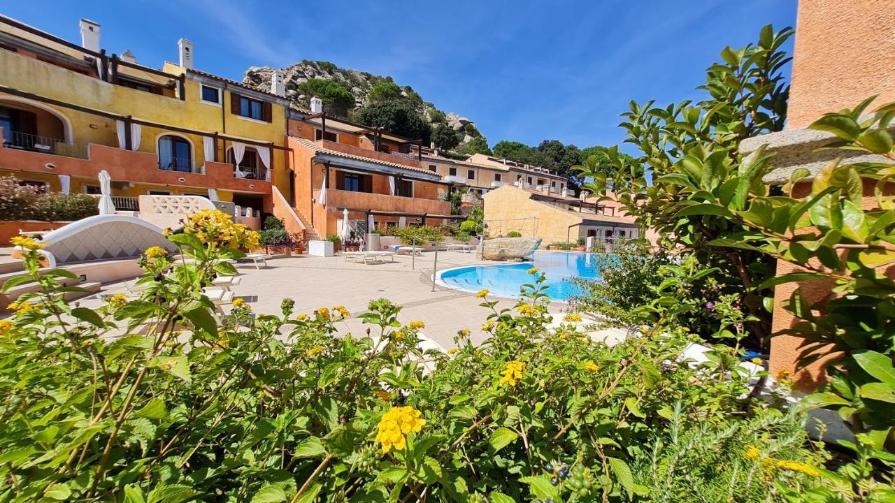 Residence Borgo Punta Villa ラ・マッダレーナ エクステリア 写真
