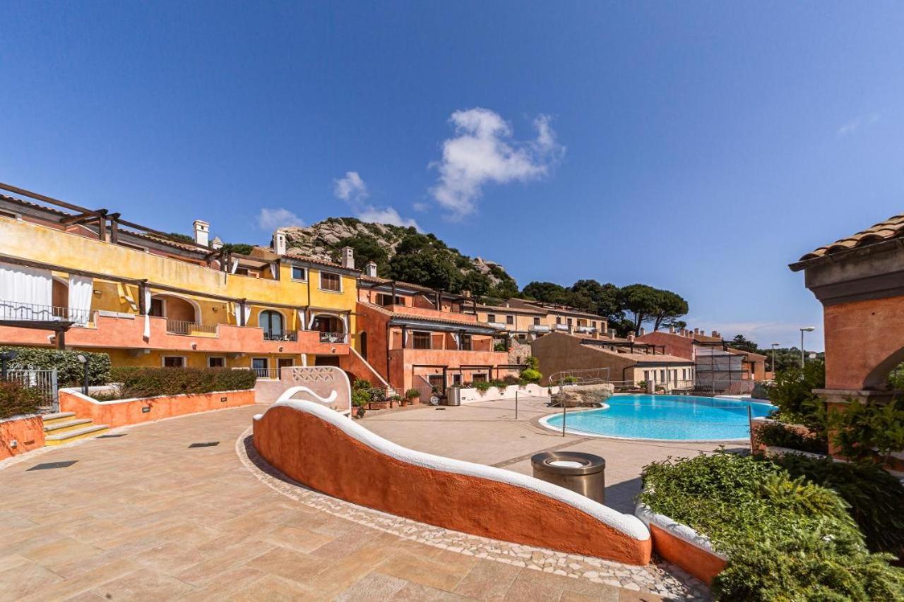 Residence Borgo Punta Villa ラ・マッダレーナ エクステリア 写真