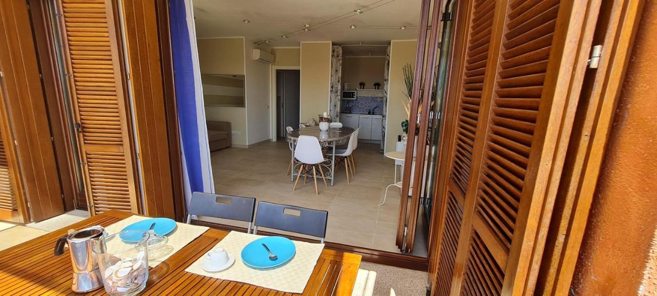 Residence Borgo Punta Villa ラ・マッダレーナ エクステリア 写真